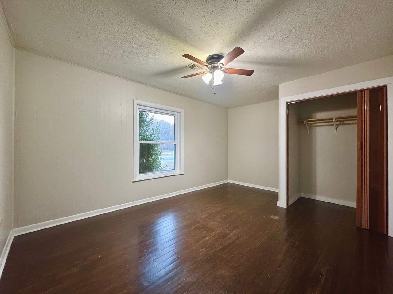 5155 N Saint Louis - Photo 2 of 12