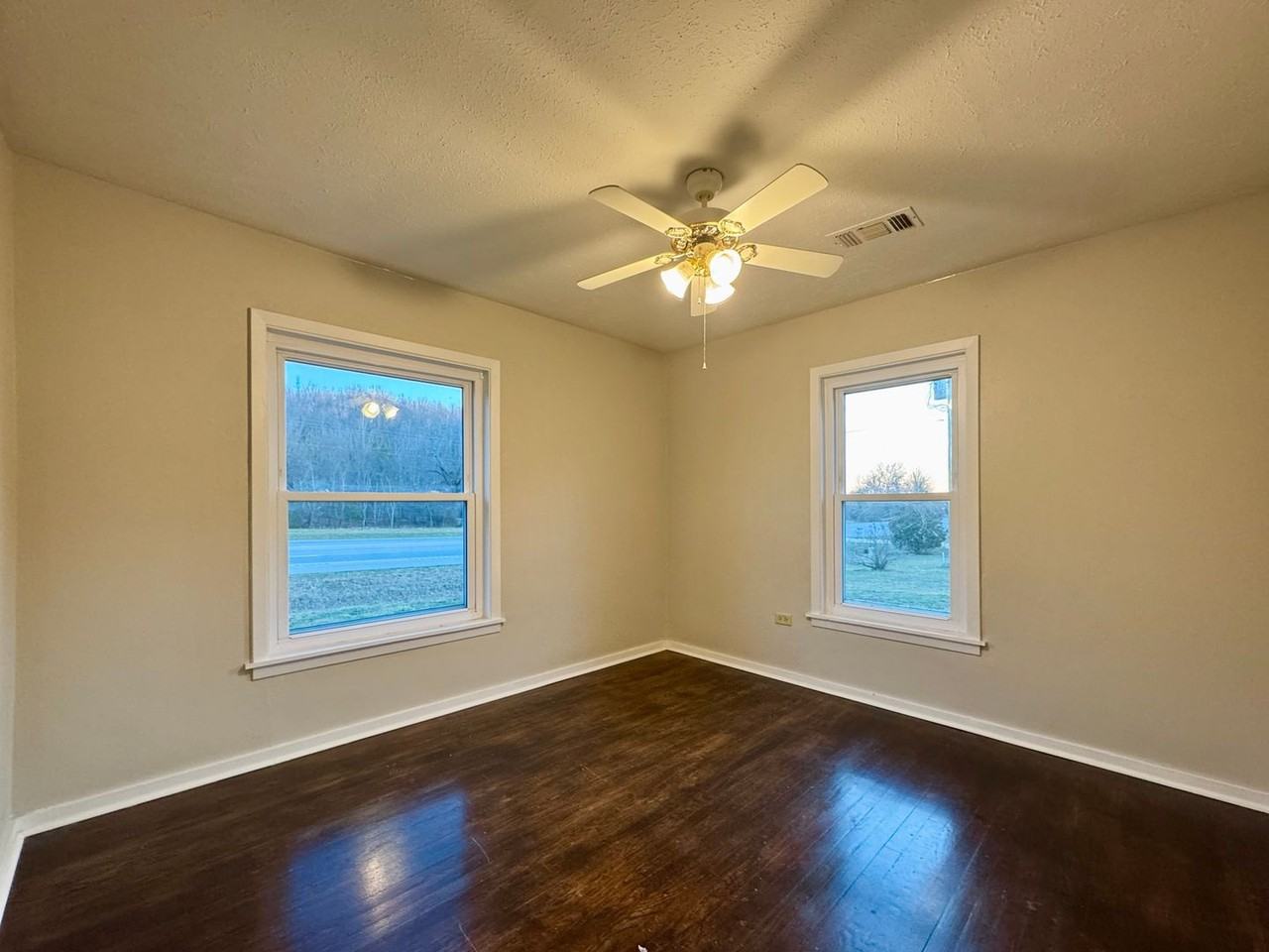 5155 N Saint Louis - Photo 3 of 12