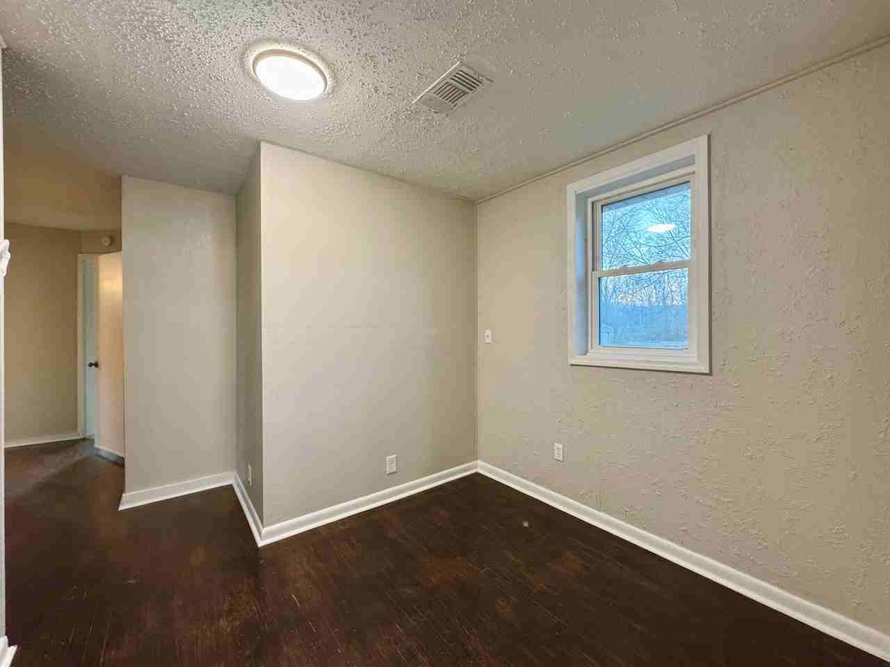 5155 N Saint Louis - Photo 7 of 12