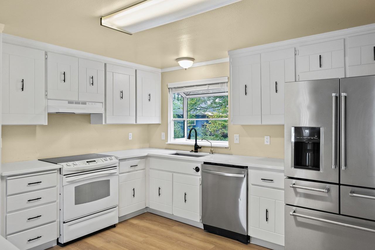 6021 98th St Ne #1 - Photo 2 of 26