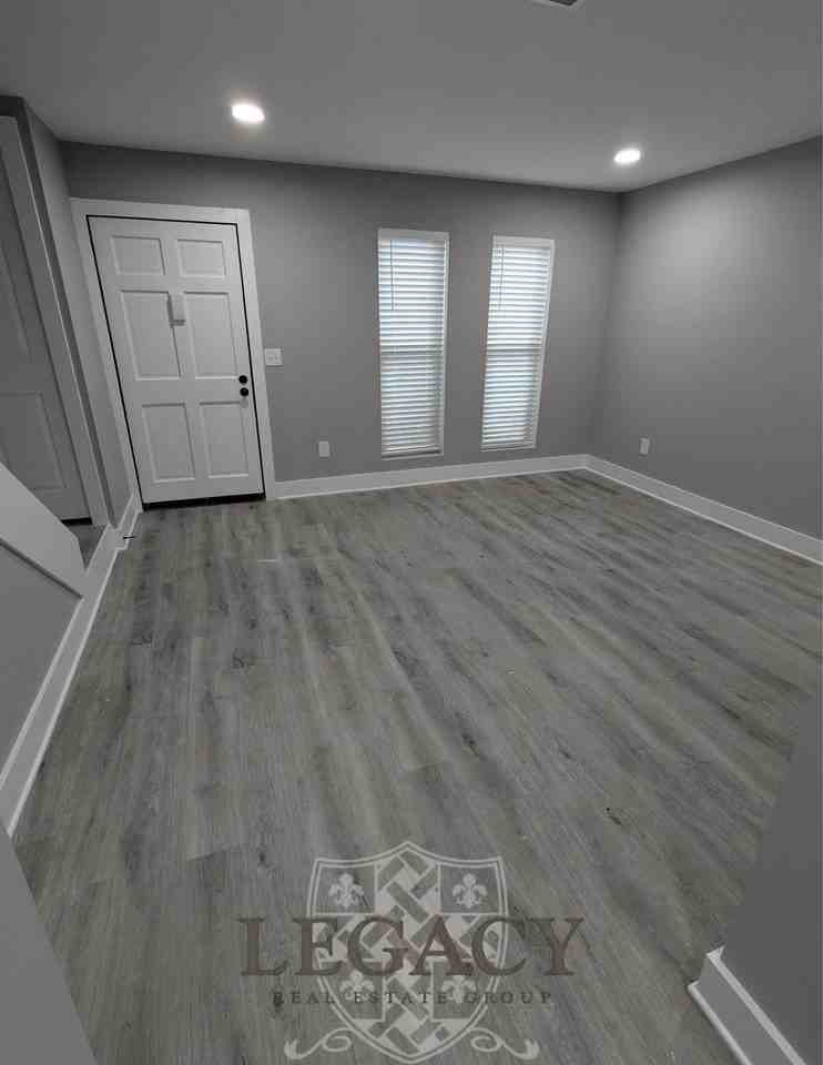 408 Huntington Ridge Dr #1 - Photo 6 of 16