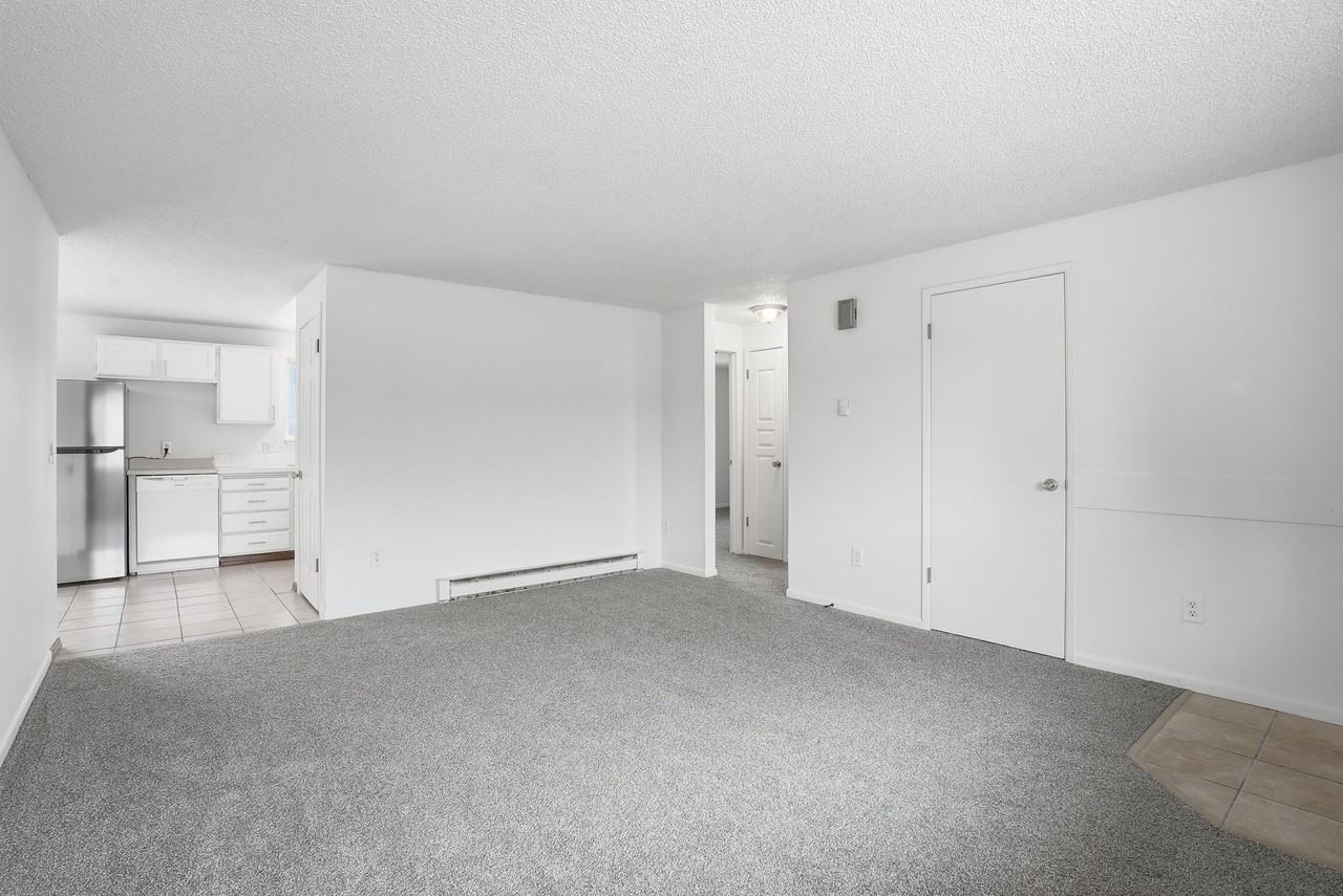 1916 N 8th St #1 - Photo 4 of 16