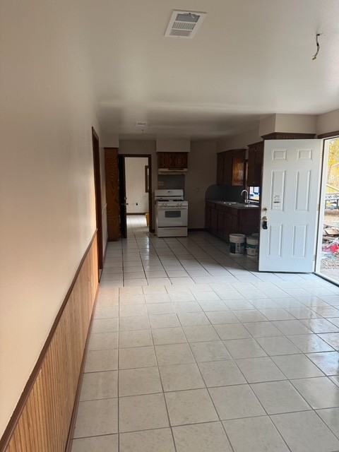 12325 N Engleswood St #1 - Photo 5 of 11