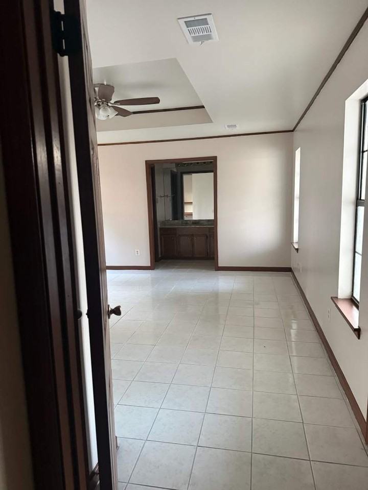 12325 N Engleswood St #1 - Photo 6 of 11