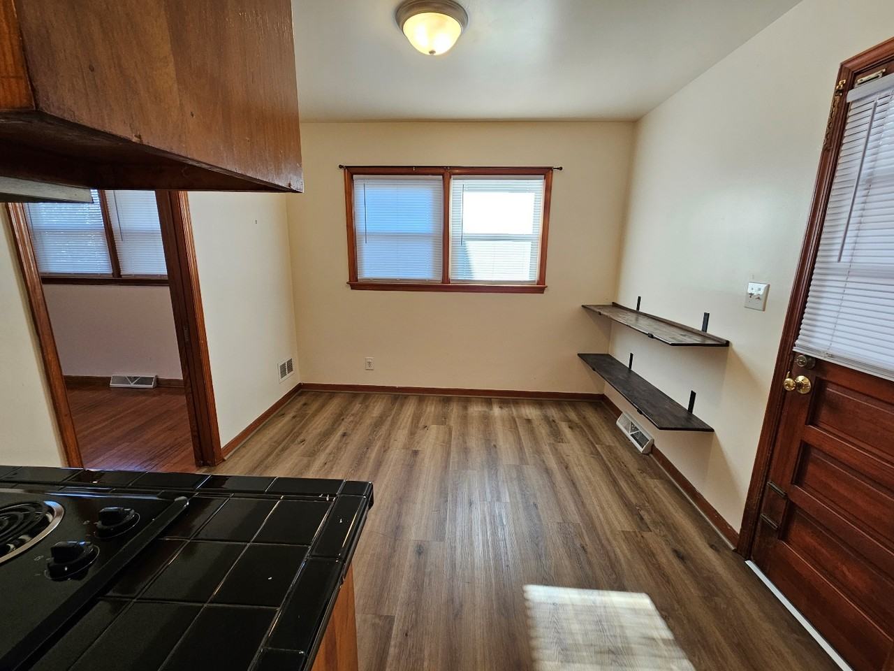 333 6th St Sw #1 - Photo 6 of 15