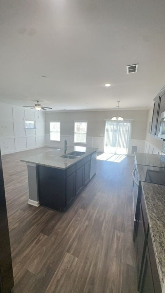 409 Hosea Ct - Photo 6 of 18