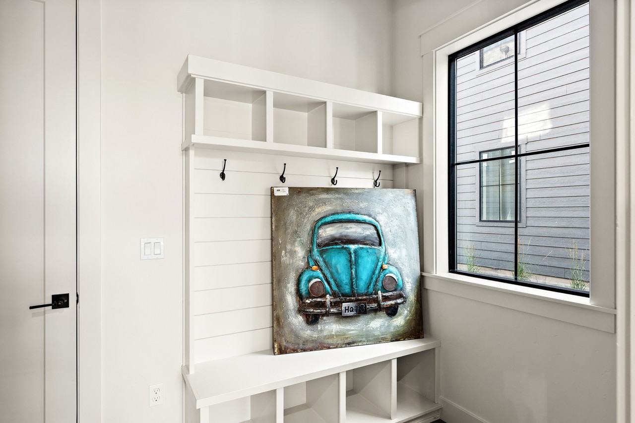 2440 W Iron Coop St #1 - Photo 7 of 16