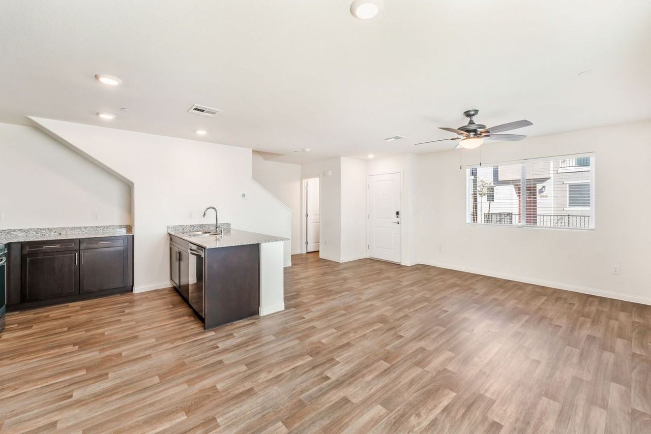 2940 Beige Mist Ct - Photo 5 of 23