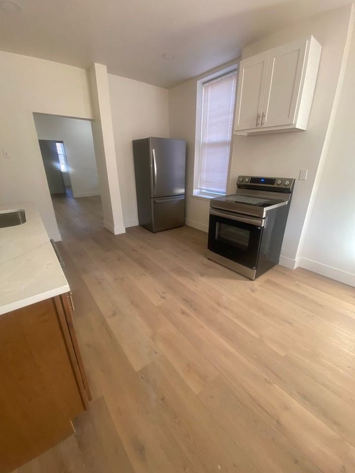 3030 Chippewa St - Photo 7 of 16