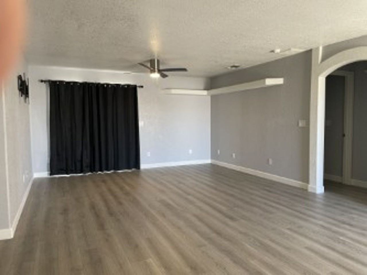 3164 Leawood Dr - Photo 7 of 23