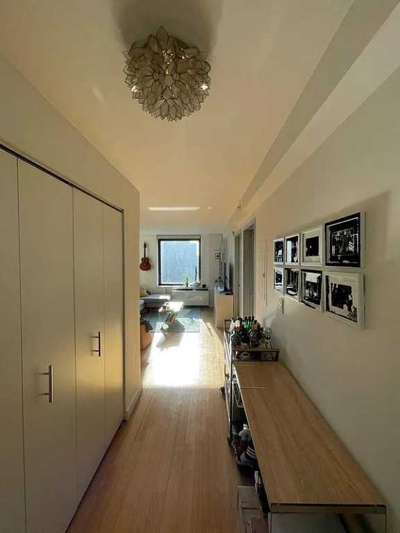 100 W 39th St #23H - Photo 2 of 9