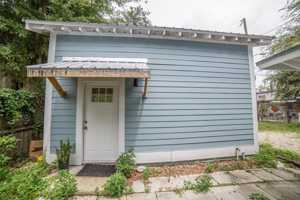 featured image of 101 Nw 7th Ter #10