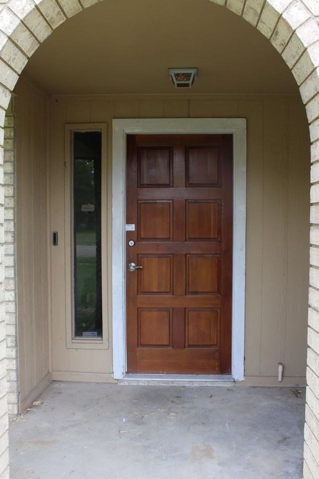 1909 Shoemaker Dr - Photo 2 of 18