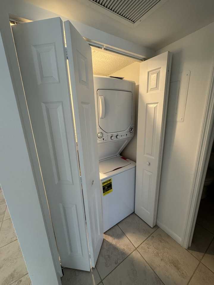 3331 Nw 101st Ave #3331 - Photo 6 of 11