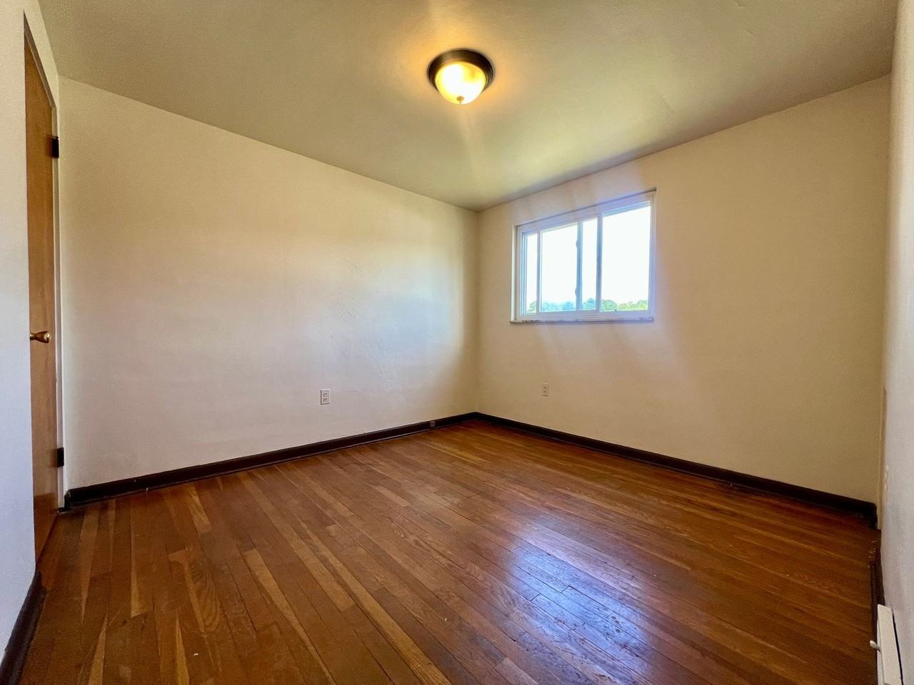 105 Savors Ct - Photo 7 of 10