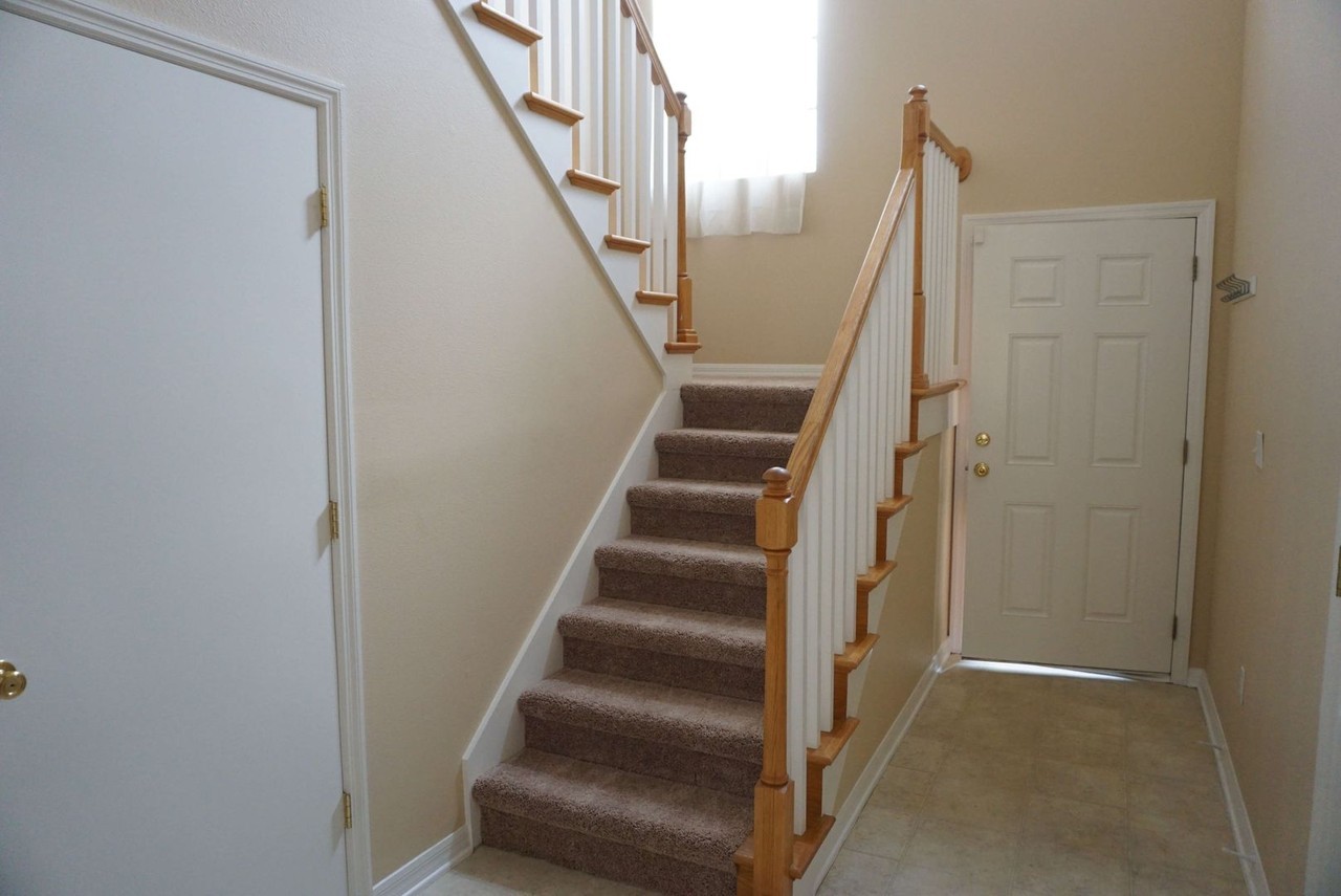 421 Honeycomb Way - Photo 2 of 15