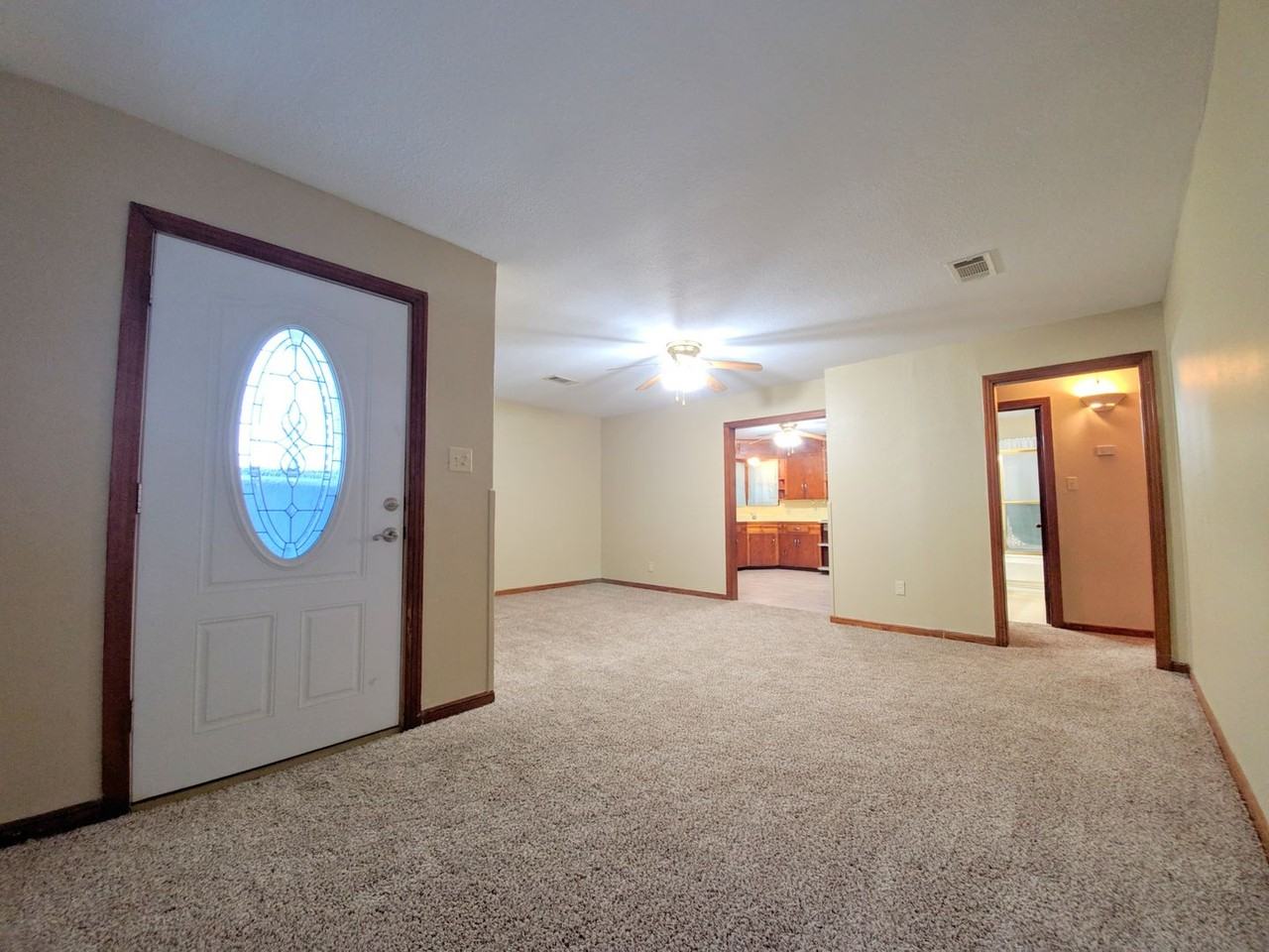 1717 Hawthorne St - Photo 3 of 13