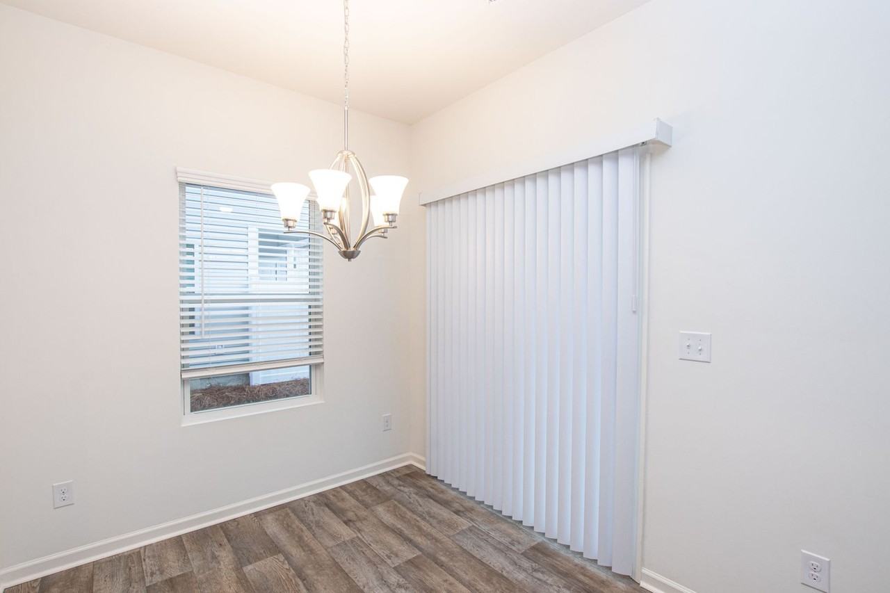 14119 Clayborn St - Photo 5 of 13