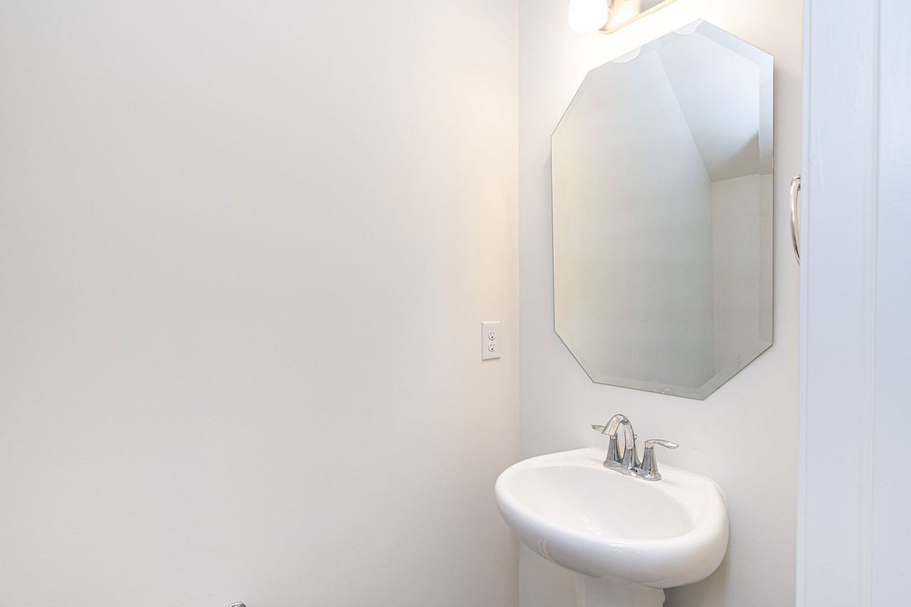 14119 Clayborn St - Photo 6 of 13