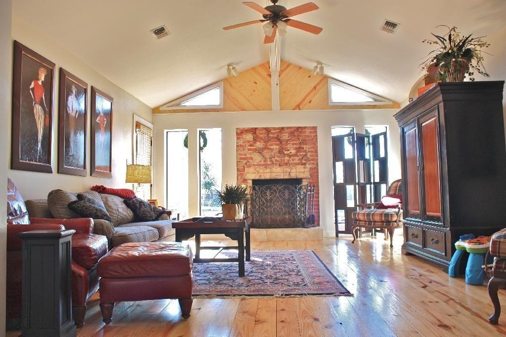 122 Lynne Therese Cir - Photo 3 of 12