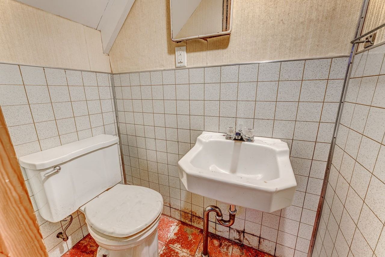 500 Melrose St - Photo 5 of 16