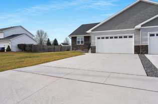 843 Red Hawk Dr - Photo 1 of 1