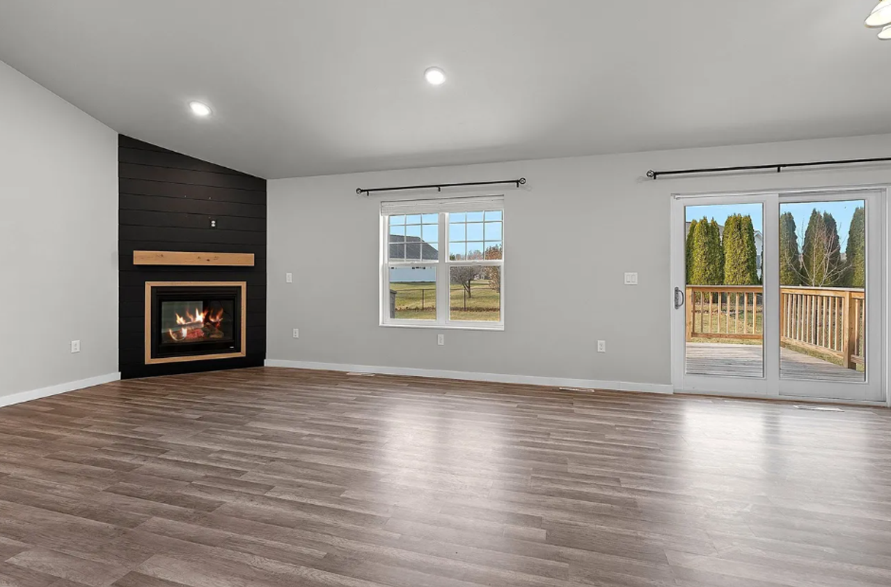 843 Red Hawk Dr - Photo 5 of 32