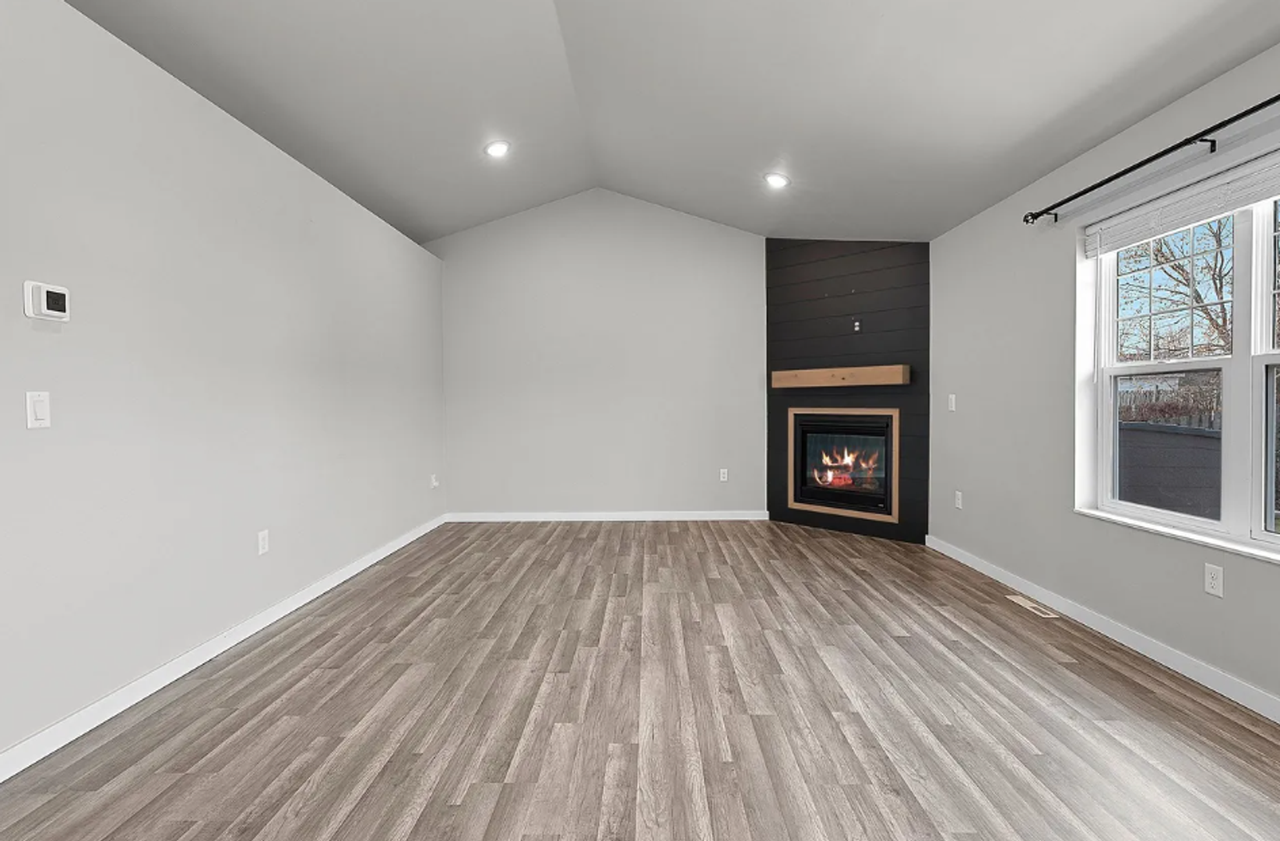 843 Red Hawk Dr - Photo 6 of 32