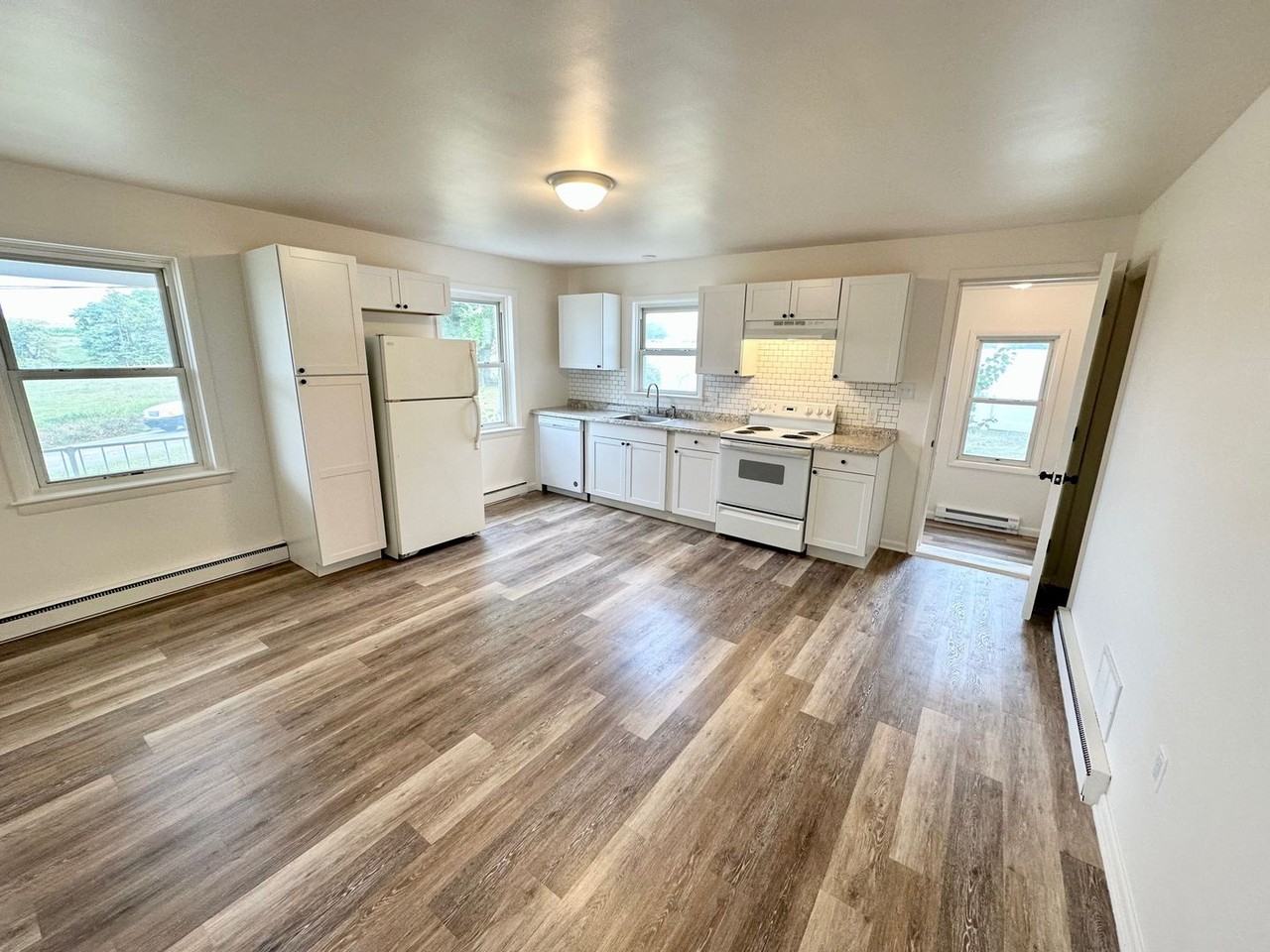 225 Zions View Rd - Photo 6 of 11