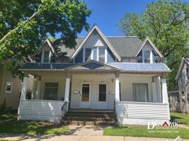 featured image of 813 S Summit Ave