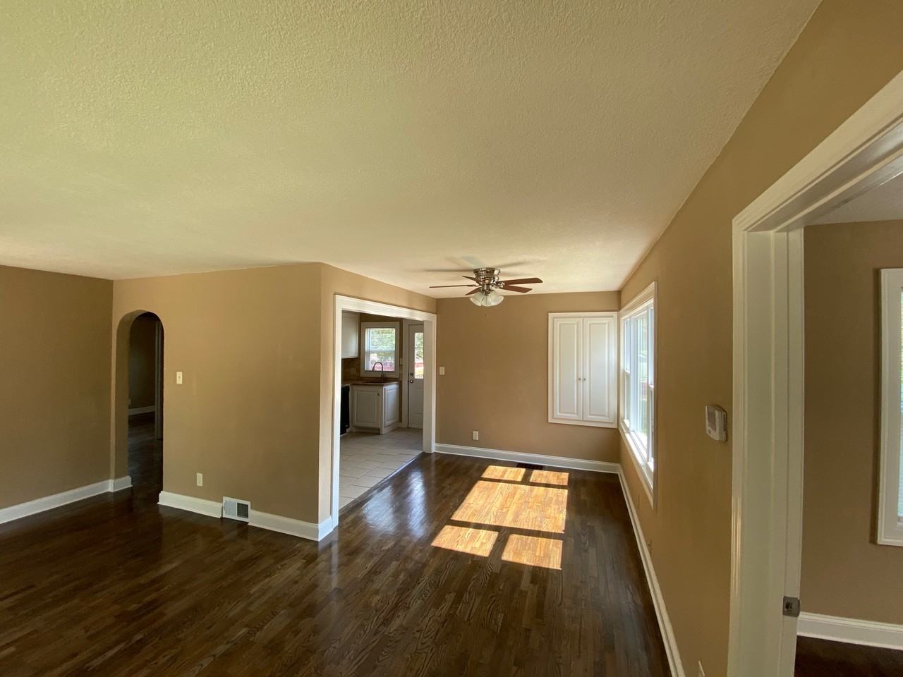1429 Grand Ave #1 - Photo 5 of 15