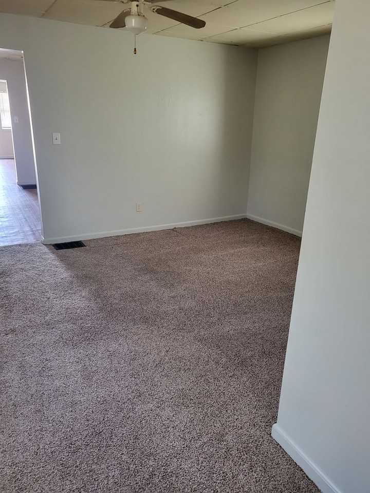 414 E Virginia St - Photo 6 of 10