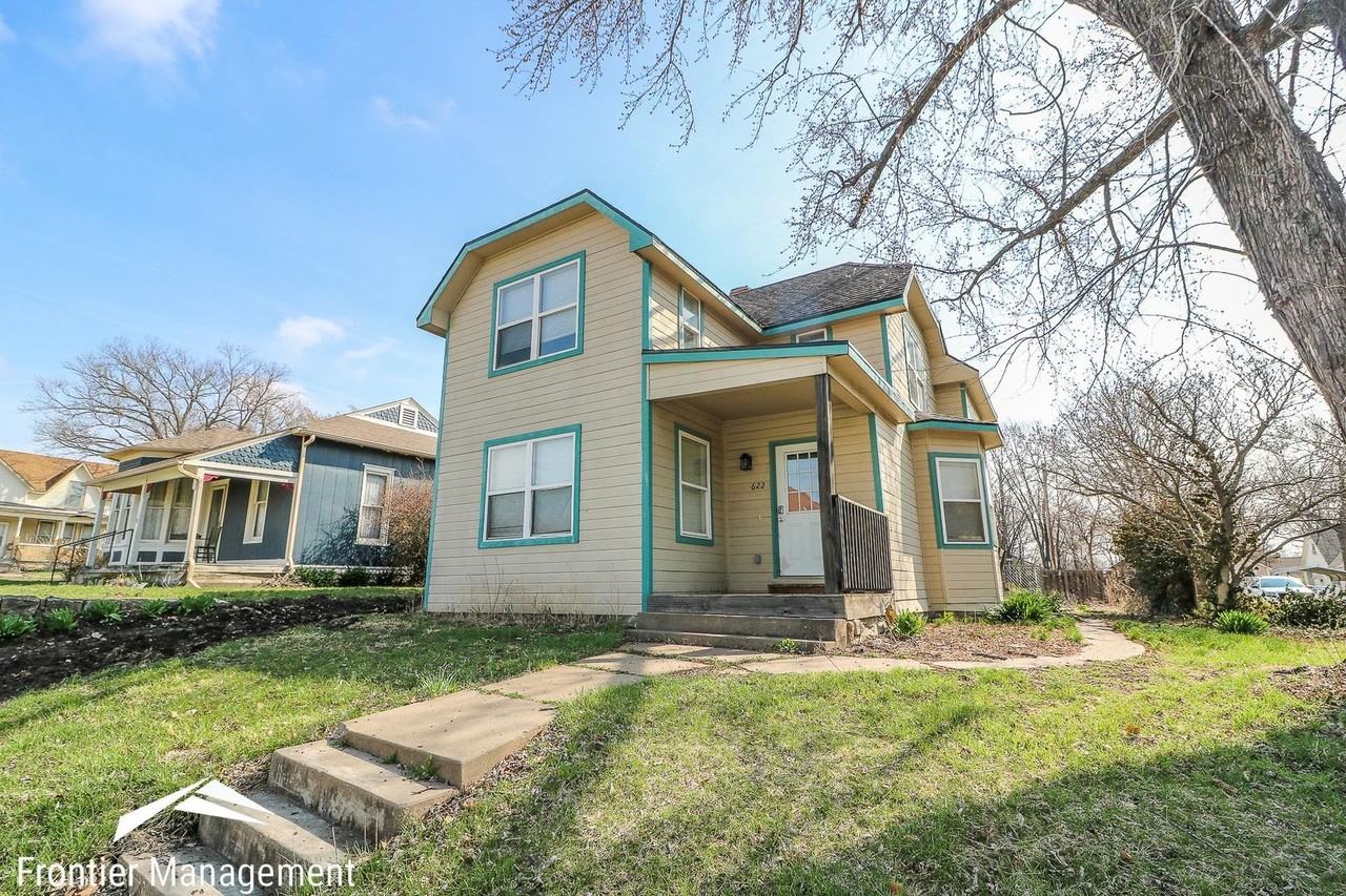 622 Missouri Ave - Photo 2 of 17