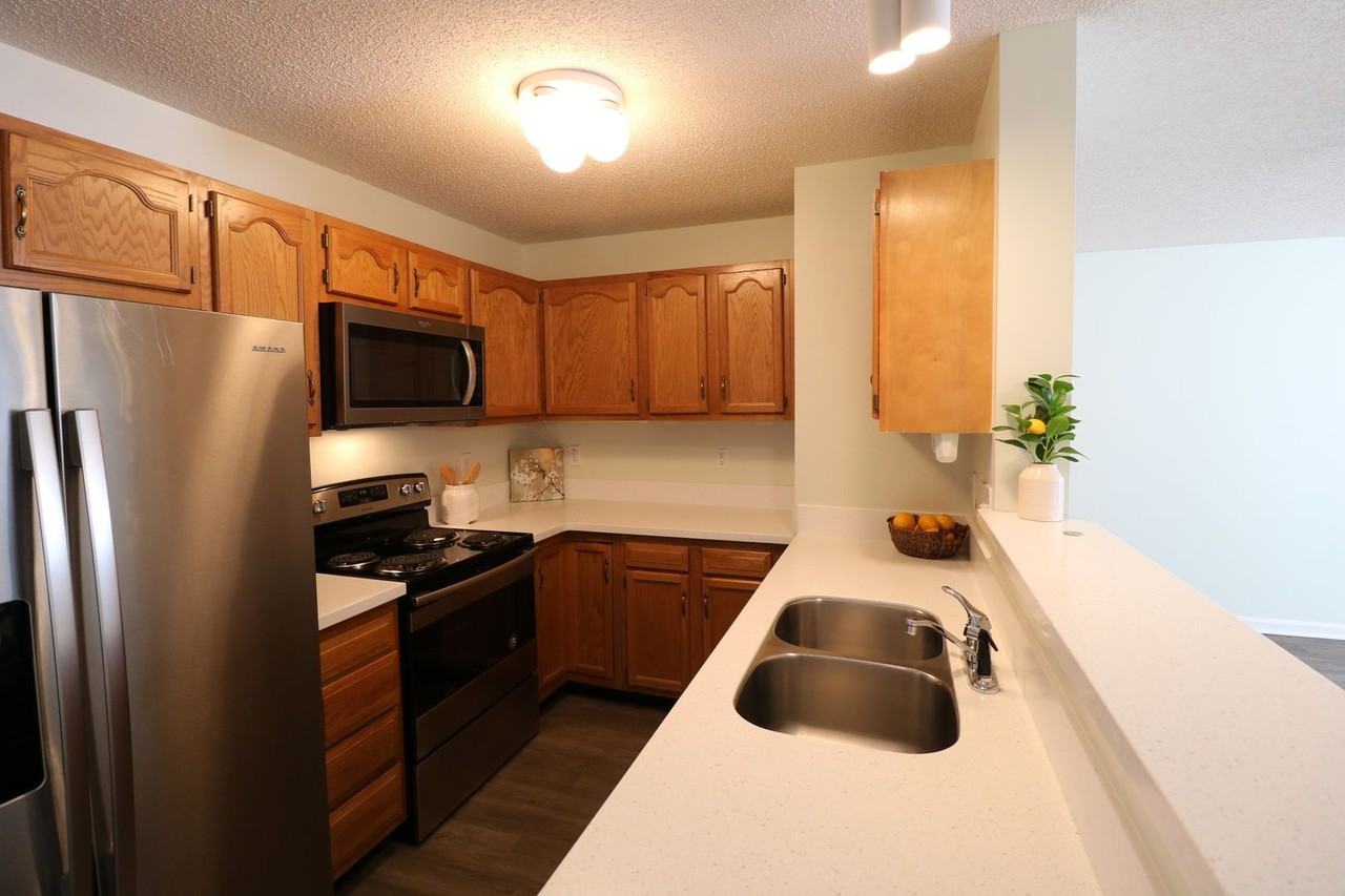 214 Quietwood Dr - Photo 3 of 16