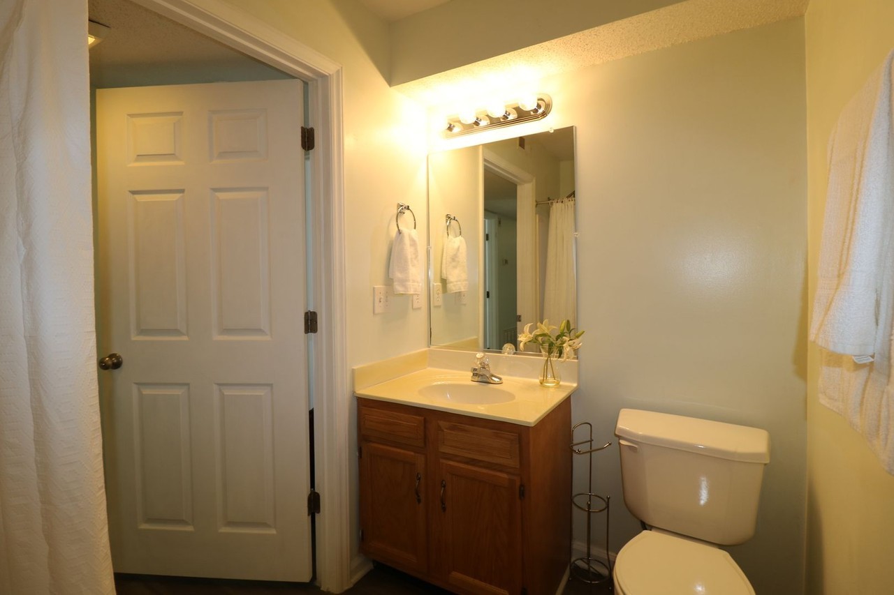 214 Quietwood Dr - Photo 7 of 16