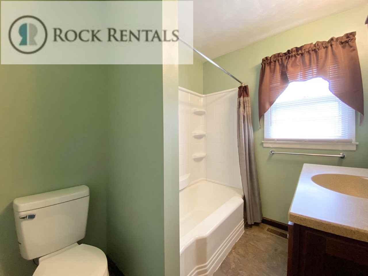 2206 Tyler St - Photo 6 of 14