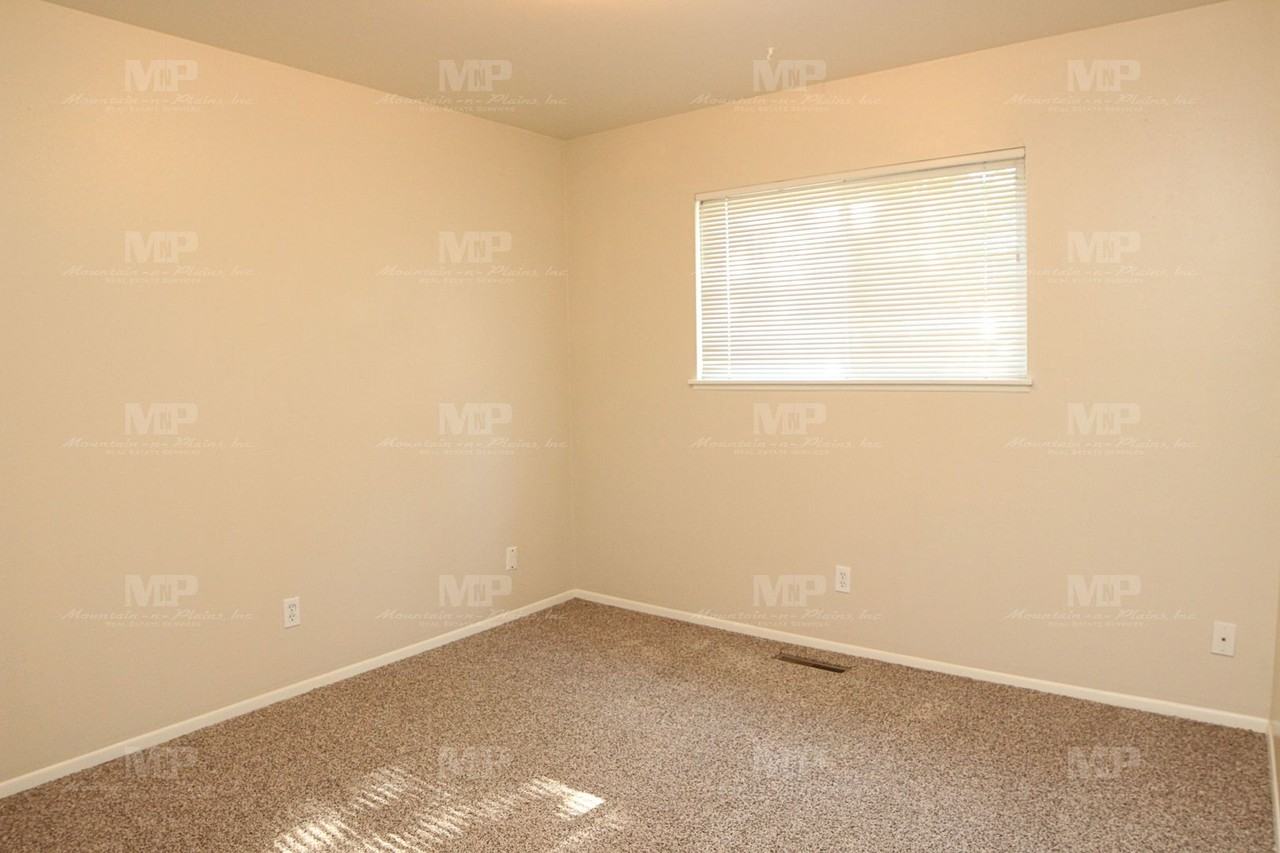 1618 Edora Rd - Photo 5 of 10