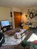 834 Scott Hamilton - Photo 1 of 1