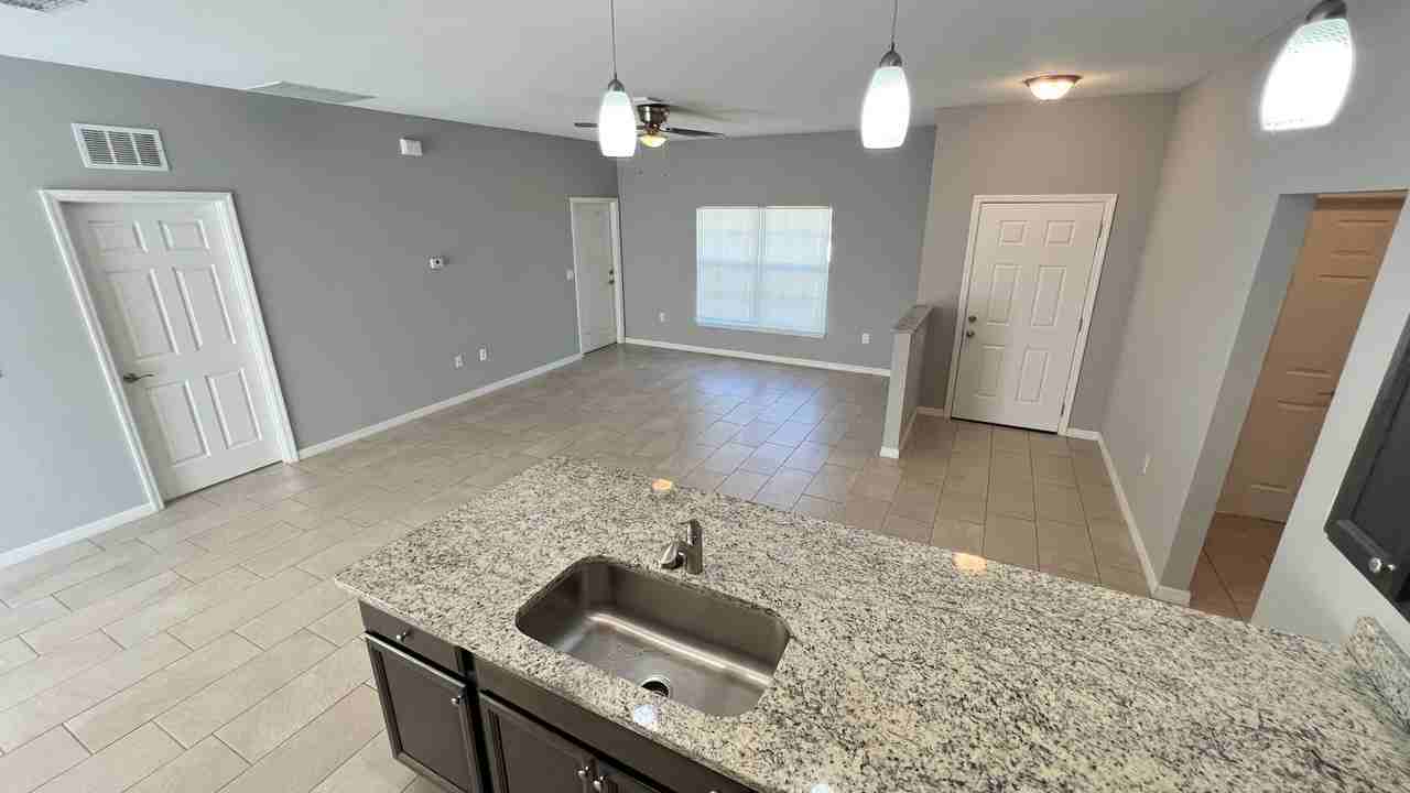 1342 Defender St Nw - Photo 7 of 38