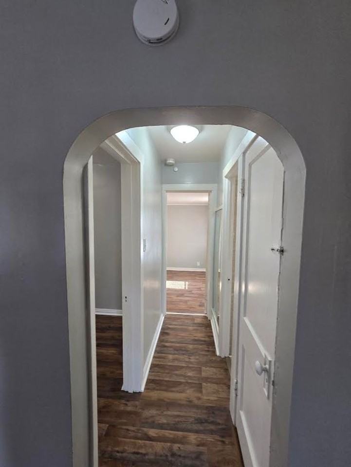 1813 N Routiers Ave - Photo 2 of 17