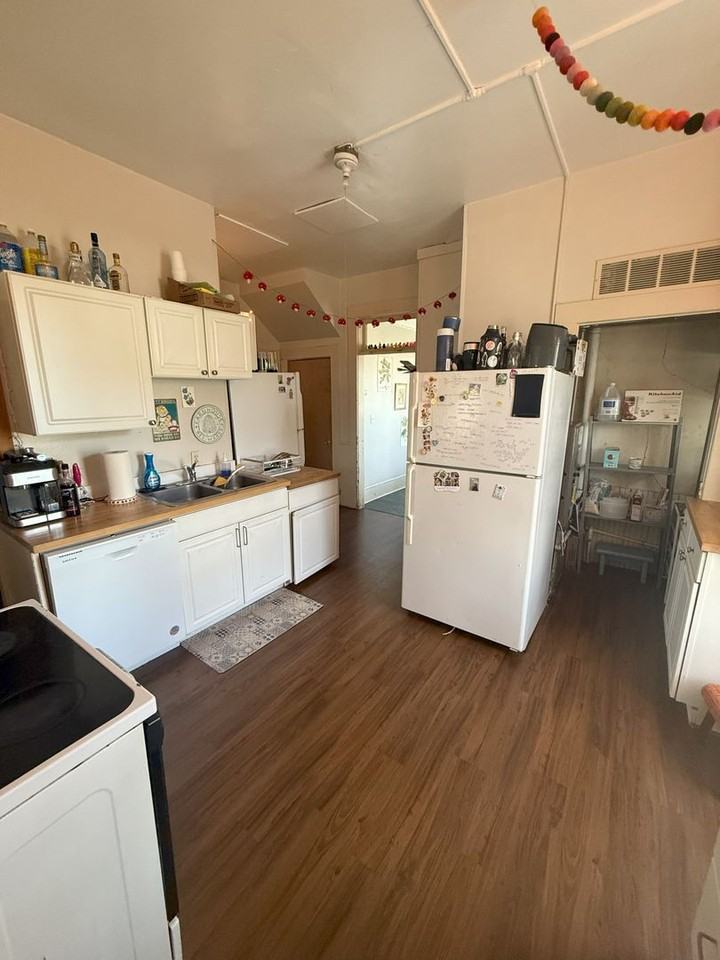 1130 High St - Photo 6 of 24