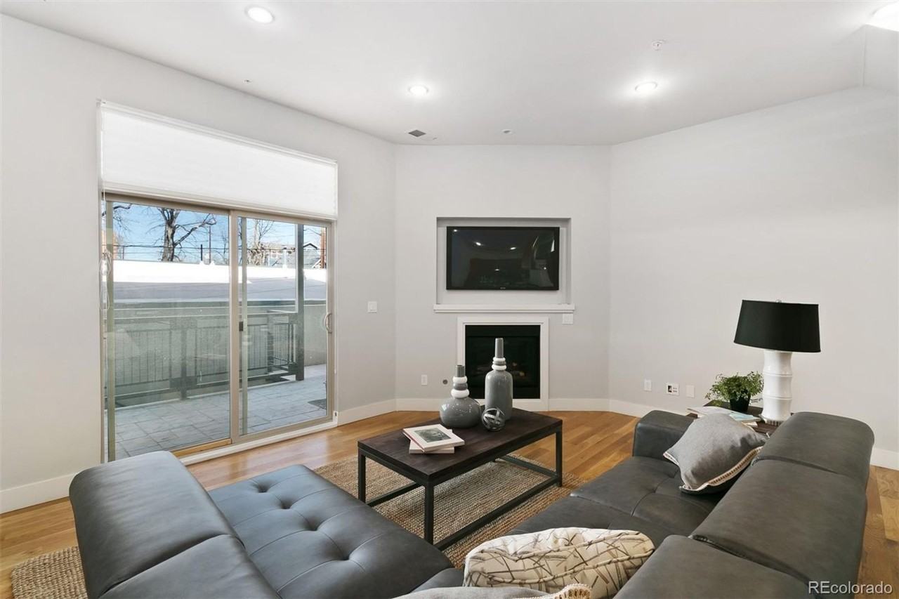 3040 Zuni St - Photo 3 of 29