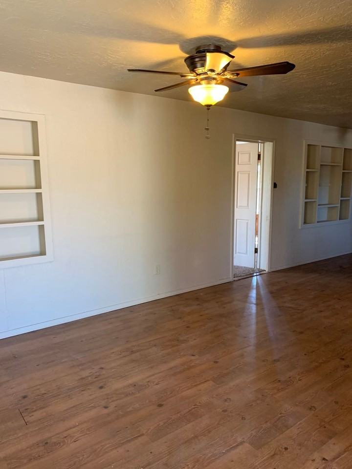 2912 Sw J Ave - Photo 2 of 5