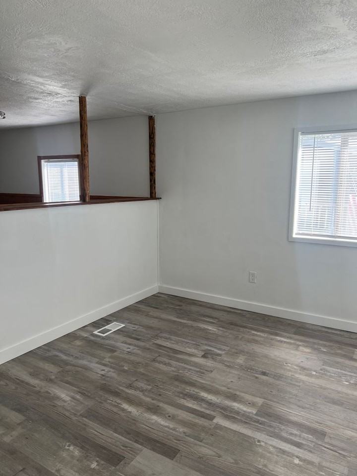 514 Laurel St - Photo 7 of 19