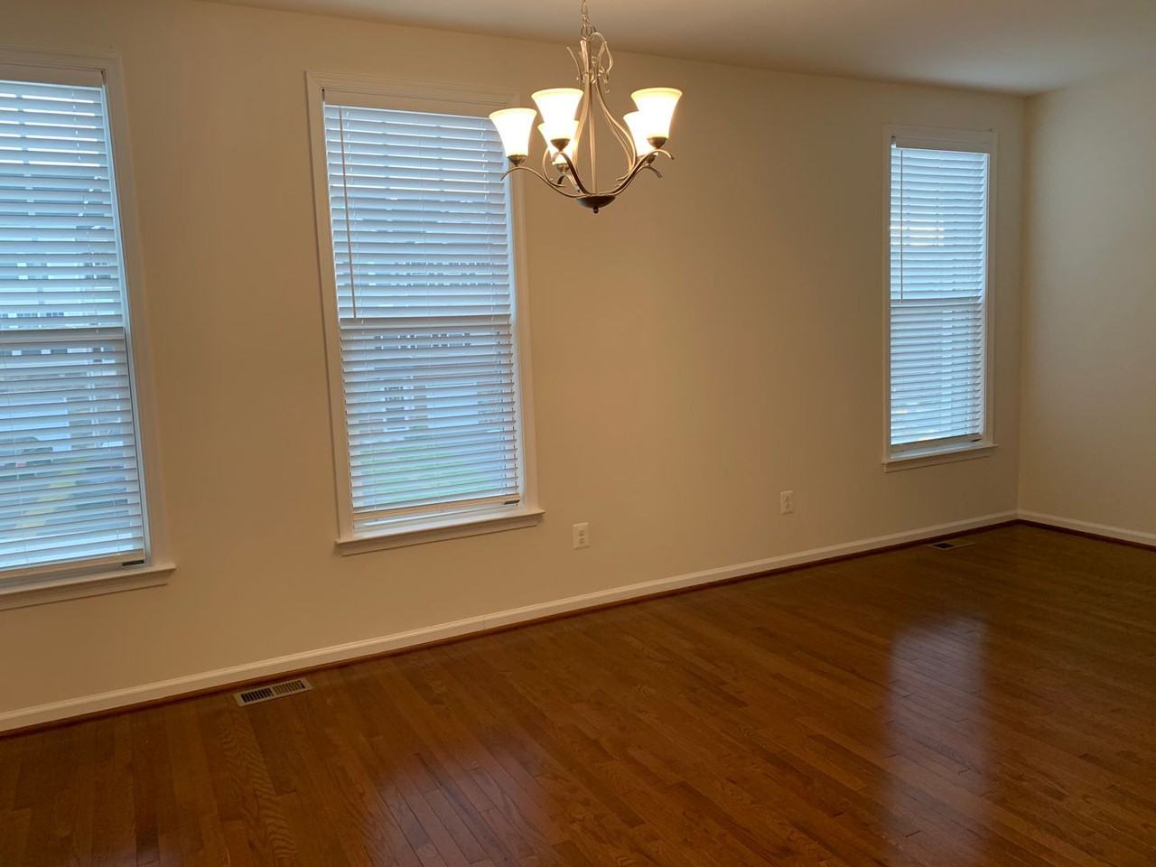 116 Sequoia Dr - Photo 5 of 20