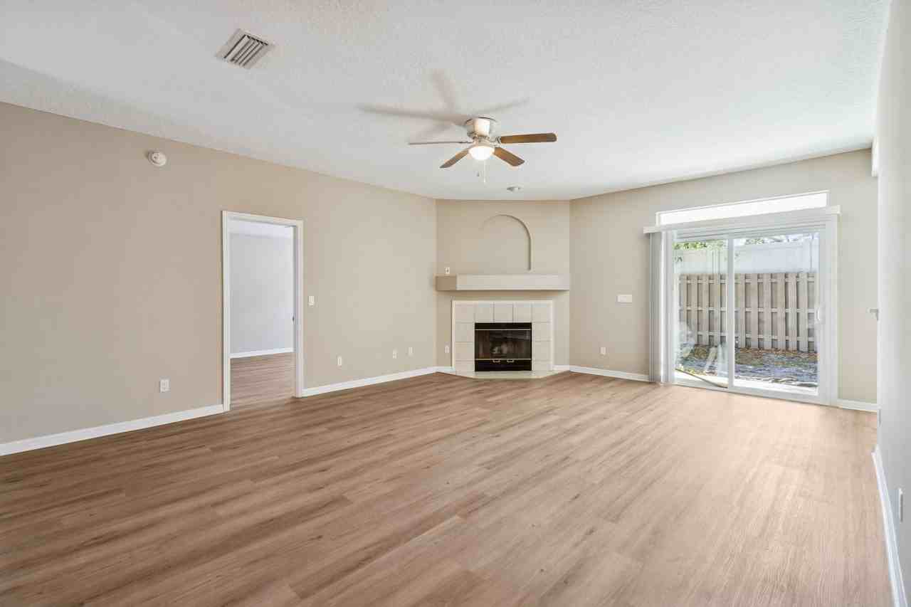 2819 Tidewater St - Photo 3 of 29