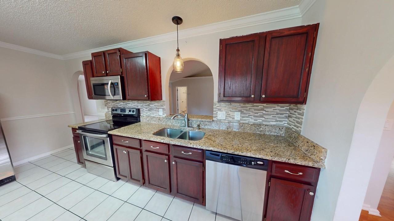 11645 Lazy Willow Ln - Photo 4 of 46