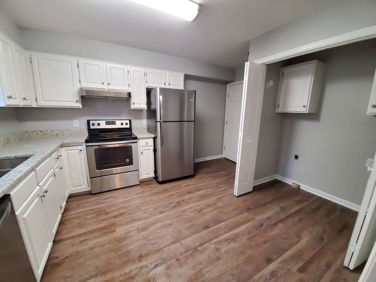 453 Brannen Dr #3 - Photo 3 of 14