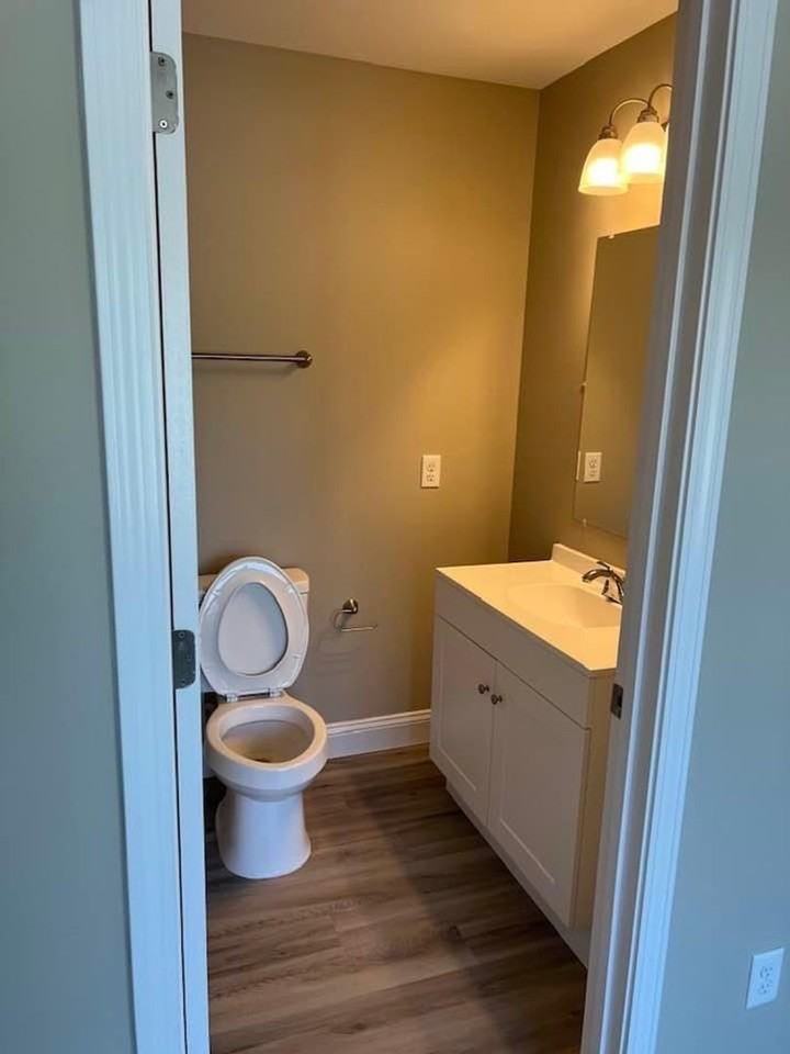 313 Broad St - Photo 7 of 9