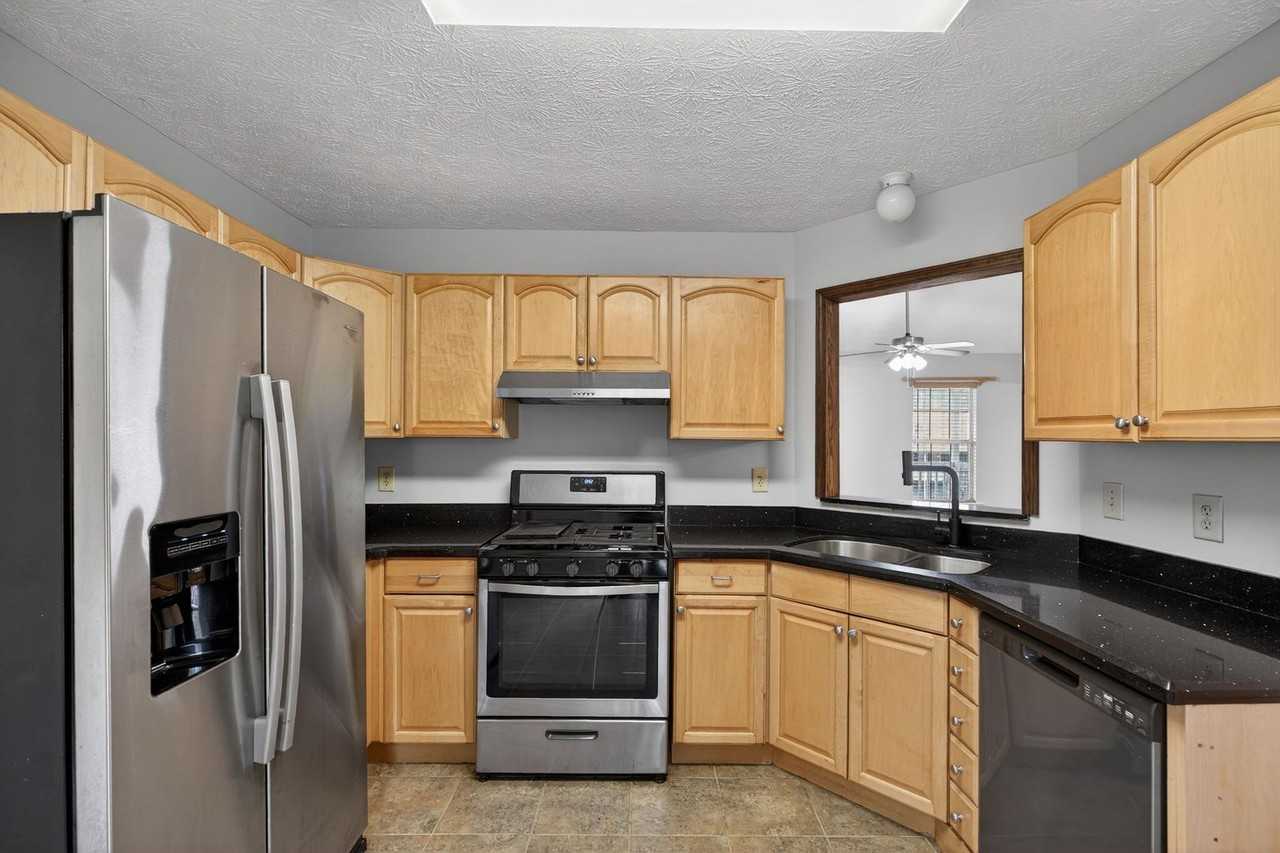 331 Thornbrooke Dr - Photo 4 of 22